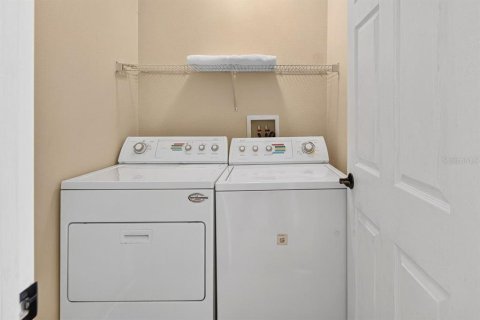Townhouse in Tarpon Springs, Florida 2 bedrooms, 128.02 sq.m. № 2157387 - photo 28