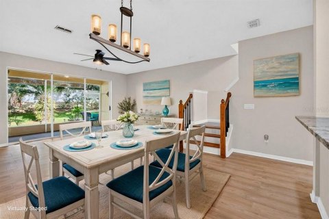 Townhouse in Tarpon Springs, Florida 2 bedrooms, 128.02 sq.m. № 2157387 - photo 7