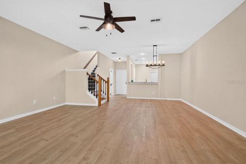 Townhouse in Tarpon Springs, Florida 2 bedrooms, 128.02 sq.m. № 2157387 - photo 29