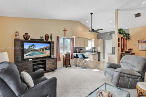 Casa en venta en Lauderhill, Florida, 3 dormitorios, 151.62 m2 № 2010782 - foto 17