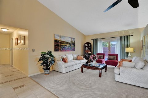 Casa en venta en Lauderhill, Florida, 3 dormitorios, 151.62 m2 № 2010782 - foto 7