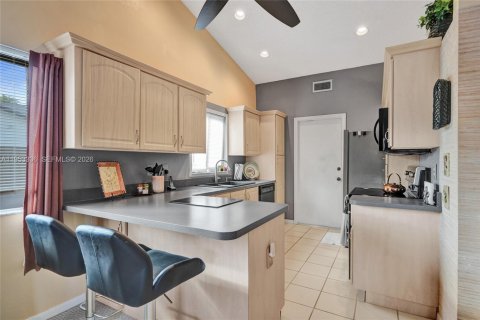 Casa en venta en Lauderhill, Florida, 3 dormitorios, 151.62 m2 № 2010782 - foto 19