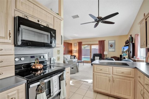 Casa en venta en Lauderhill, Florida, 3 dormitorios, 151.62 m2 № 2010782 - foto 23