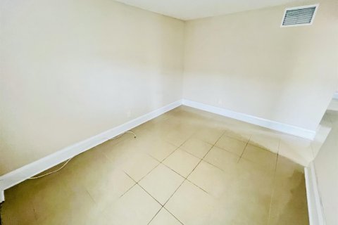 Appartement à louer à Fort Lauderdale, Floride: 2 chambres, 88.26 m2 № 2410866 - photo 9