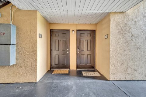 Copropriété à vendre à Orlando, Floride: 2 chambres, 93.18 m2 № 1733558 - photo 19