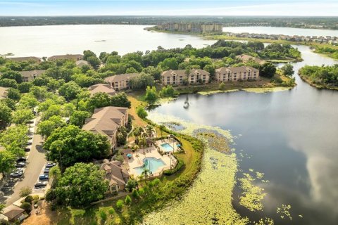 Copropriété à vendre à Orlando, Floride: 2 chambres, 93.18 m2 № 1733558 - photo 1