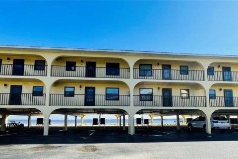 Condominio en alquiler en Port Charlotte, Florida, 2 dormitorios, 106.84 m2 № 2139471 - foto 2