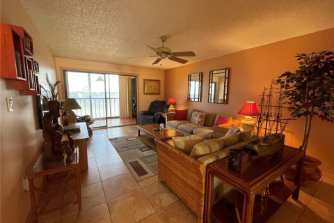 Condominio en alquiler en Port Charlotte, Florida, 2 dormitorios, 106.84 m2 № 2139471 - foto 4