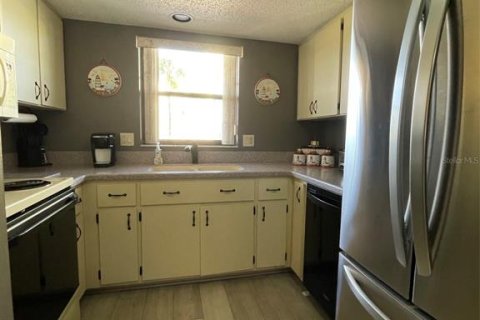 Condominio en alquiler en Port Charlotte, Florida, 2 dormitorios, 106.84 m2 № 2139471 - foto 7