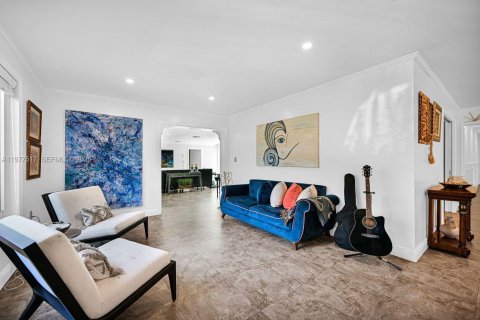 House in Palmetto Bay, Florida 4 bedrooms, 245.82 sq.m. № 2041054 - photo 14