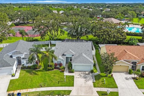 House in Bradenton, Florida 3 bedrooms, 151.99 sq.m. № 1825248 - photo 2