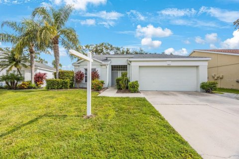 House in Bradenton, Florida 3 bedrooms, 151.99 sq.m. № 1825248 - photo 12