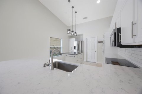 House in Bradenton, Florida 3 bedrooms, 151.99 sq.m. № 1825248 - photo 29