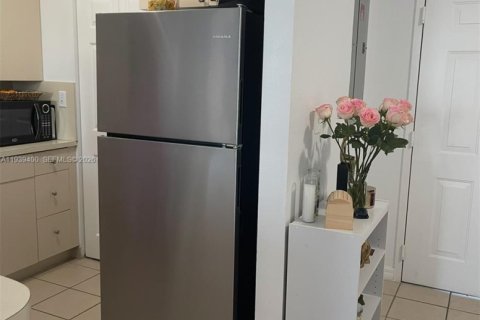 Купить кондоминиум в Катлер-Бей, Флорида 1 спальня, 58.06м2, № 2005890 - фото 3