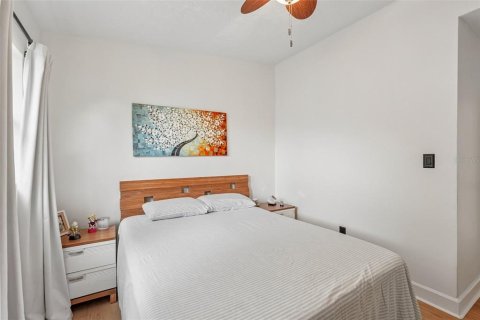 Купить виллу или дом в Брейдентон, Флорида 6 комнат, 119.47м2, № 2339456 - фото 19