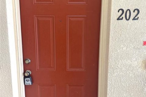 Copropriété à louer à Riverview, Floride: 3 chambres, 106.93 m2 № 2099179 - photo 2