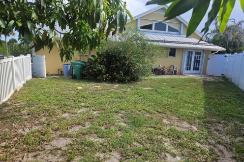 Casa en alquiler en St. Lucie, Florida, 3 dormitorios, 221.01 m2 № 2247616 - foto 27