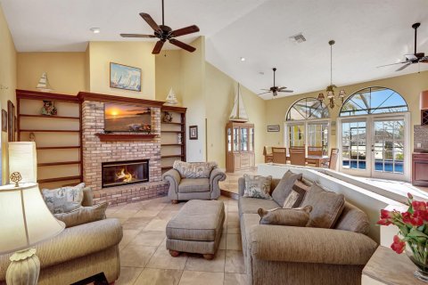 Casa en alquiler en St. Lucie, Florida, 3 dormitorios, 221.01 m2 № 2247616 - foto 9