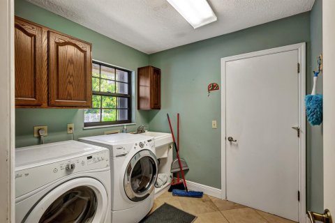 Casa en alquiler en St. Lucie, Florida, 3 dormitorios, 221.01 m2 № 2247616 - foto 26