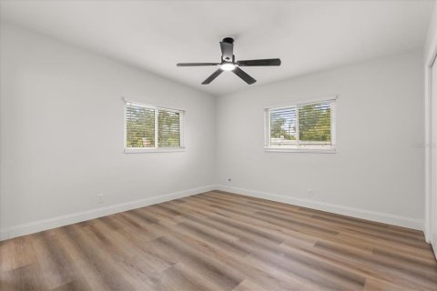 House in Orlando, Florida 3 bedrooms, 157.19 sq.m. № 1837750 - photo 23