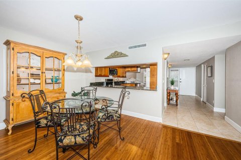 Copropriété à vendre à Saint Pete Beach, Floride: 2 chambres, 144 m2 № 1782822 - photo 10