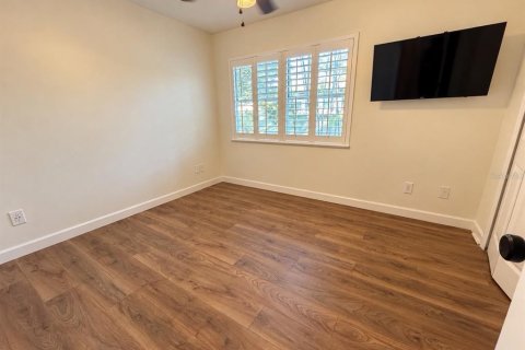 Touwnhouse à louer à Tampa, Floride: 2 chambres, 88.81 m2 № 2429377 - photo 10