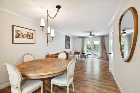 Touwnhouse à louer à Tampa, Floride: 2 chambres, 88.81 m2 № 2429377 - photo 6