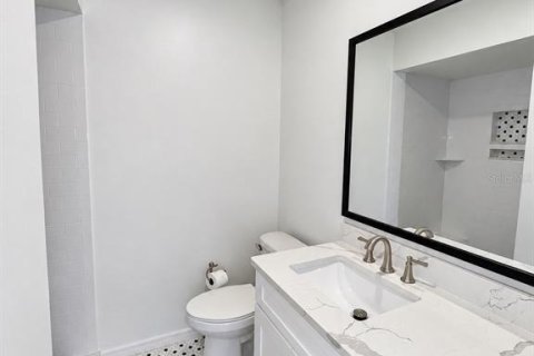 Touwnhouse à louer à Tampa, Floride: 2 chambres, 88.81 m2 № 2429377 - photo 11