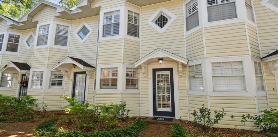 Touwnhouse à Tampa, Floride 2 chambres, 88.81 m2 № 2429377