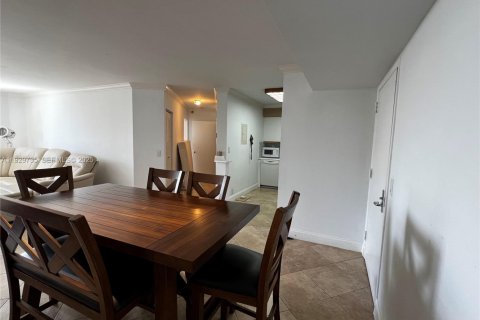 Copropriété à vendre à Aventura, Floride: 2 chambres, 109.72 m2 № 1989670 - photo 5