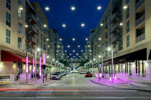 Condominio en venta en Miami, Florida, 1 dormitorio, 71.53 m2 № 1946093 - foto 28