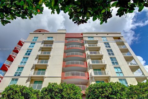 Condominio en venta en Miami, Florida, 1 dormitorio, 71.53 m2 № 1946093 - foto 26