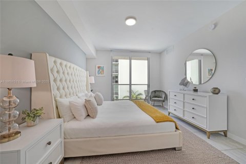 Condominio en venta en Miami, Florida, 1 dormitorio, 72.09 m2 № 1890344 - foto 9