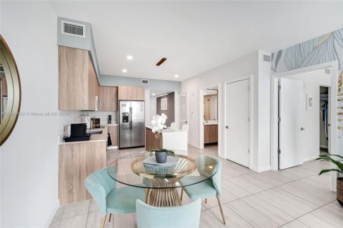 Condominio en venta en Miami, Florida, 1 dormitorio, 72.09 m2 № 1890344 - foto 13
