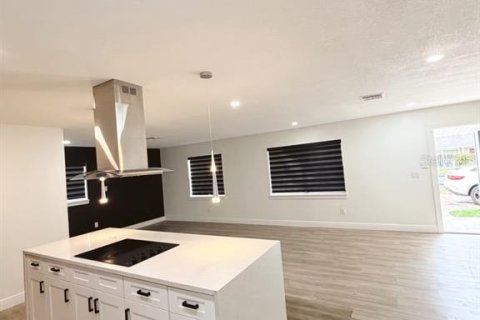 Villa ou maison à vendre à Tampa, Floride: 3 chambres, 124.86 m2 № 2259331 - photo 17