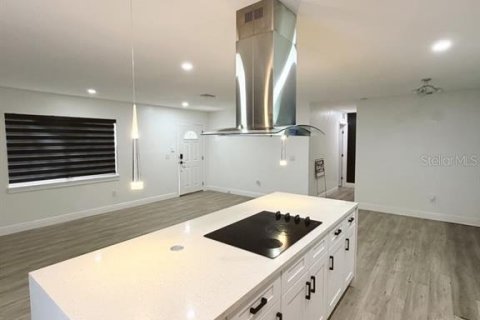 Villa ou maison à vendre à Tampa, Floride: 3 chambres, 124.86 m2 № 2259331 - photo 12