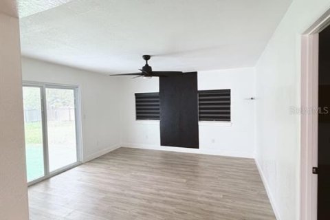 Villa ou maison à vendre à Tampa, Floride: 3 chambres, 124.86 m2 № 2259331 - photo 15