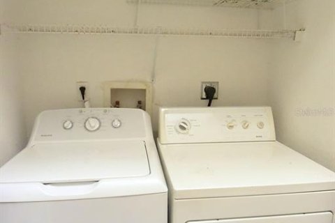 Townhouse in Palm Harbor, Florida 3 bedrooms, 152.73 sq.m. № 1901630 - photo 22