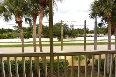 Townhouse in Palm Harbor, Florida 3 bedrooms, 152.73 sq.m. № 1901630 - photo 18