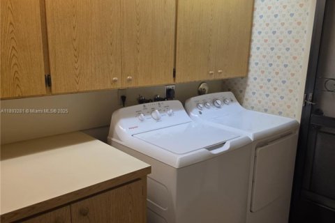 Casa en venta en Jupiter, Florida, 3 dormitorios, 175.49 m2 № 1945252 - foto 12