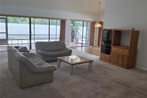 Casa en venta en Jupiter, Florida, 3 dormitorios, 175.49 m2 № 1945252 - foto 2