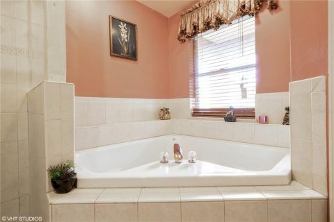 Casa en venta en Saint Lucie, Florida, 4 dormitorios, 203.08 m2 № 1557652 - foto 15