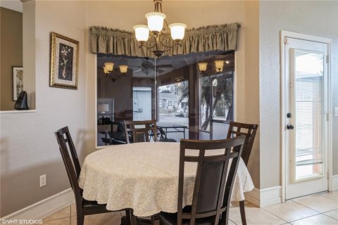Casa en venta en Saint Lucie, Florida, 4 dormitorios, 203.08 m2 № 1557652 - foto 17