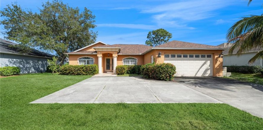 Casa en Saint Lucie, Florida 4 dormitorios, 203.08 m2 № 1557652