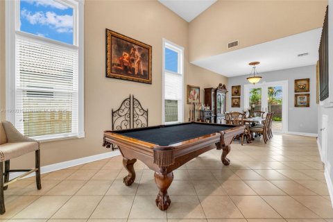 Villa ou maison à vendre à Pembroke Pines, Floride: 5 chambres, 321.53 m2 № 1966462 - photo 9