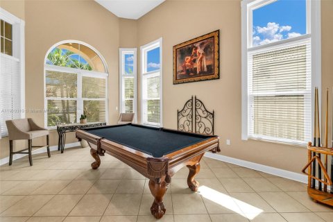 Villa ou maison à vendre à Pembroke Pines, Floride: 5 chambres, 321.53 m2 № 1966462 - photo 11