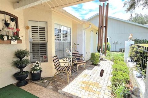 Casa en venta en New Port Richey, Florida, 2 dormitorios, 162.3 m2 № 1838534 - foto 5
