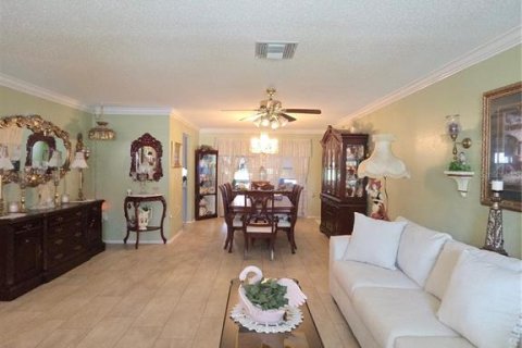Casa en venta en New Port Richey, Florida, 2 dormitorios, 162.3 m2 № 1838534 - foto 12