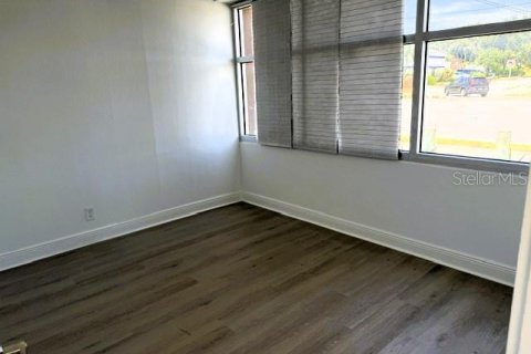 Commercial property in Clearwater, Florida 106.19 sq.m. № 2379464 - photo 5