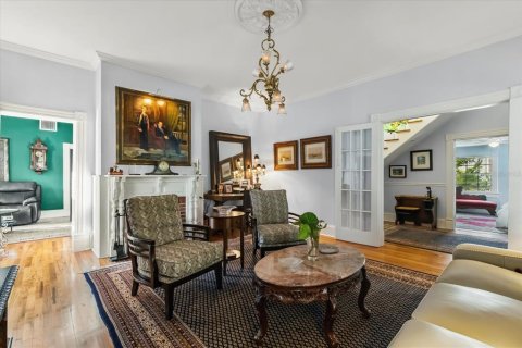 House in Tampa, Florida 6 bedrooms, 313.45 sq.m. № 1785367 - photo 7